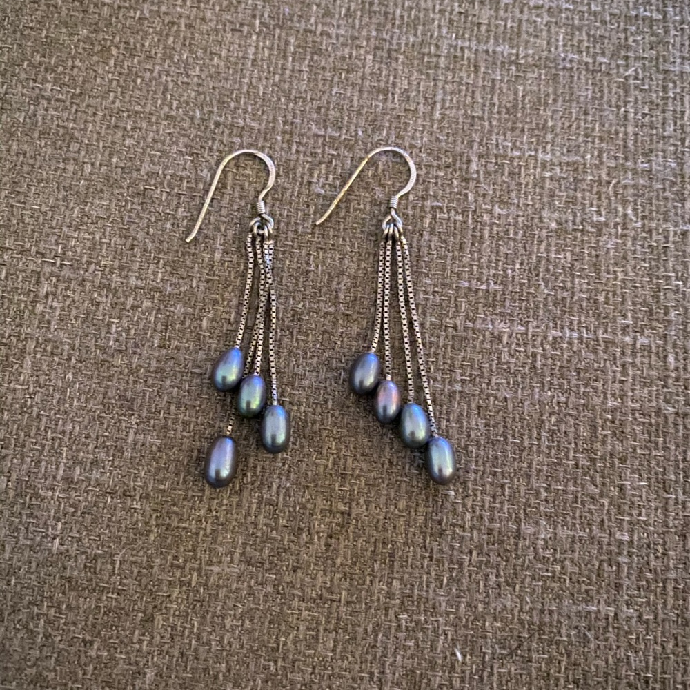 Freshwater black pearl drop earrings
